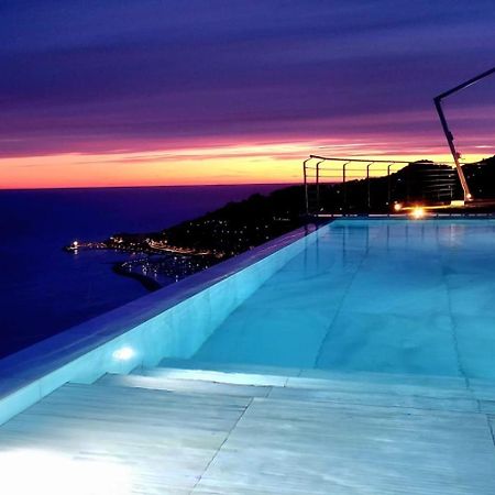 Villa Sabrina Riviera Dei Fiori A Picco Sul Mare Con Piscina Privata ,Wellness & Spa Imperia Exteriör bild