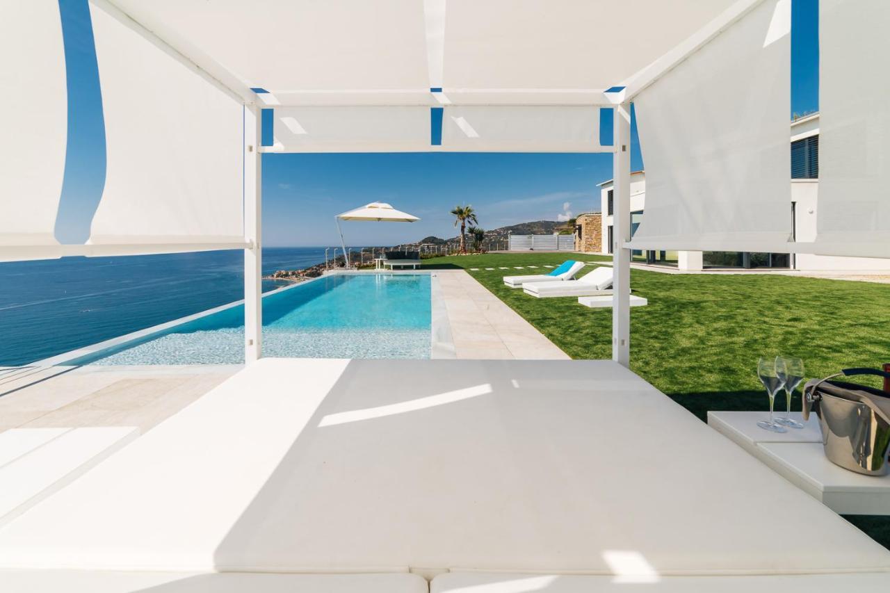 Villa Sabrina Riviera Dei Fiori A Picco Sul Mare Con Piscina Privata ,Wellness & Spa Imperia Exteriör bild