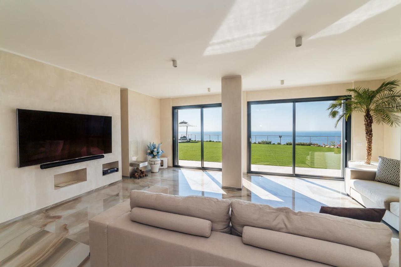 Villa Sabrina Riviera Dei Fiori A Picco Sul Mare Con Piscina Privata ,Wellness & Spa Imperia Exteriör bild