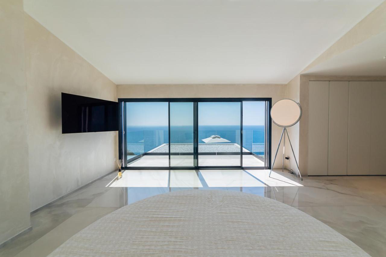 Villa Sabrina Riviera Dei Fiori A Picco Sul Mare Con Piscina Privata ,Wellness & Spa Imperia Exteriör bild
