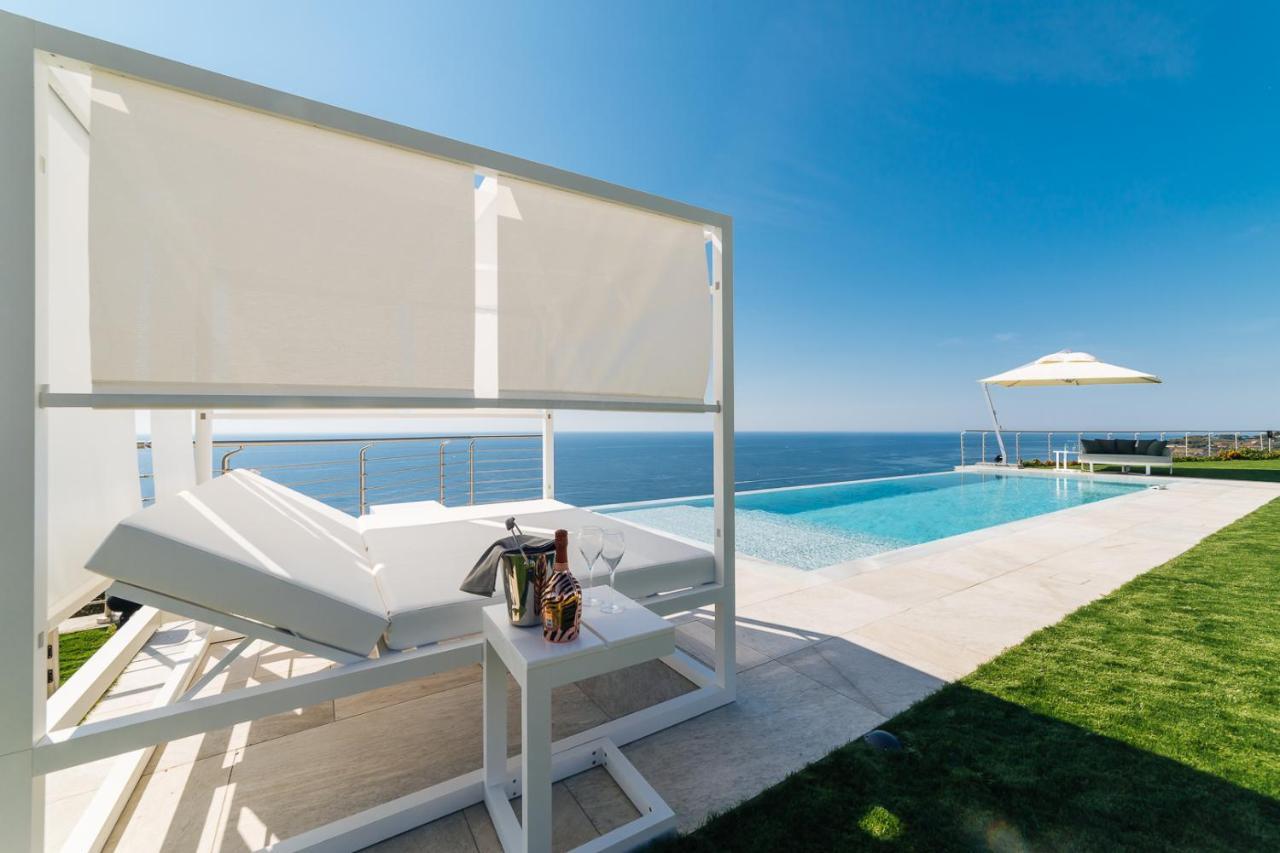 Villa Sabrina Riviera Dei Fiori A Picco Sul Mare Con Piscina Privata ,Wellness & Spa Imperia Exteriör bild