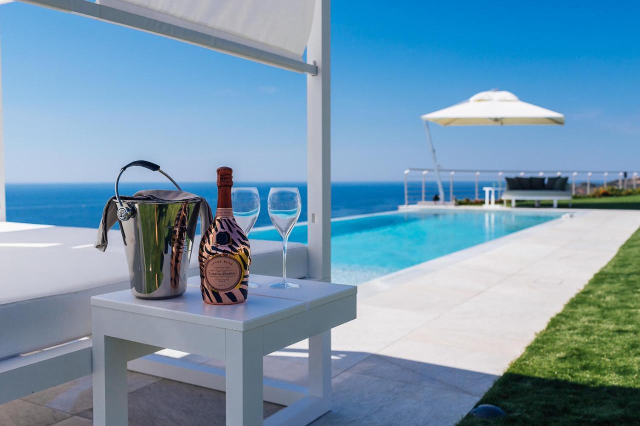 Villa Sabrina Riviera Dei Fiori A Picco Sul Mare Con Piscina Privata ,Wellness & Spa Imperia Exteriör bild