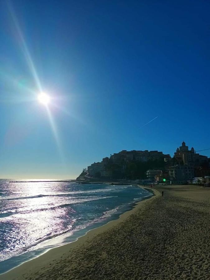Villa Sabrina Riviera Dei Fiori A Picco Sul Mare Con Piscina Privata ,Wellness & Spa Imperia Exteriör bild