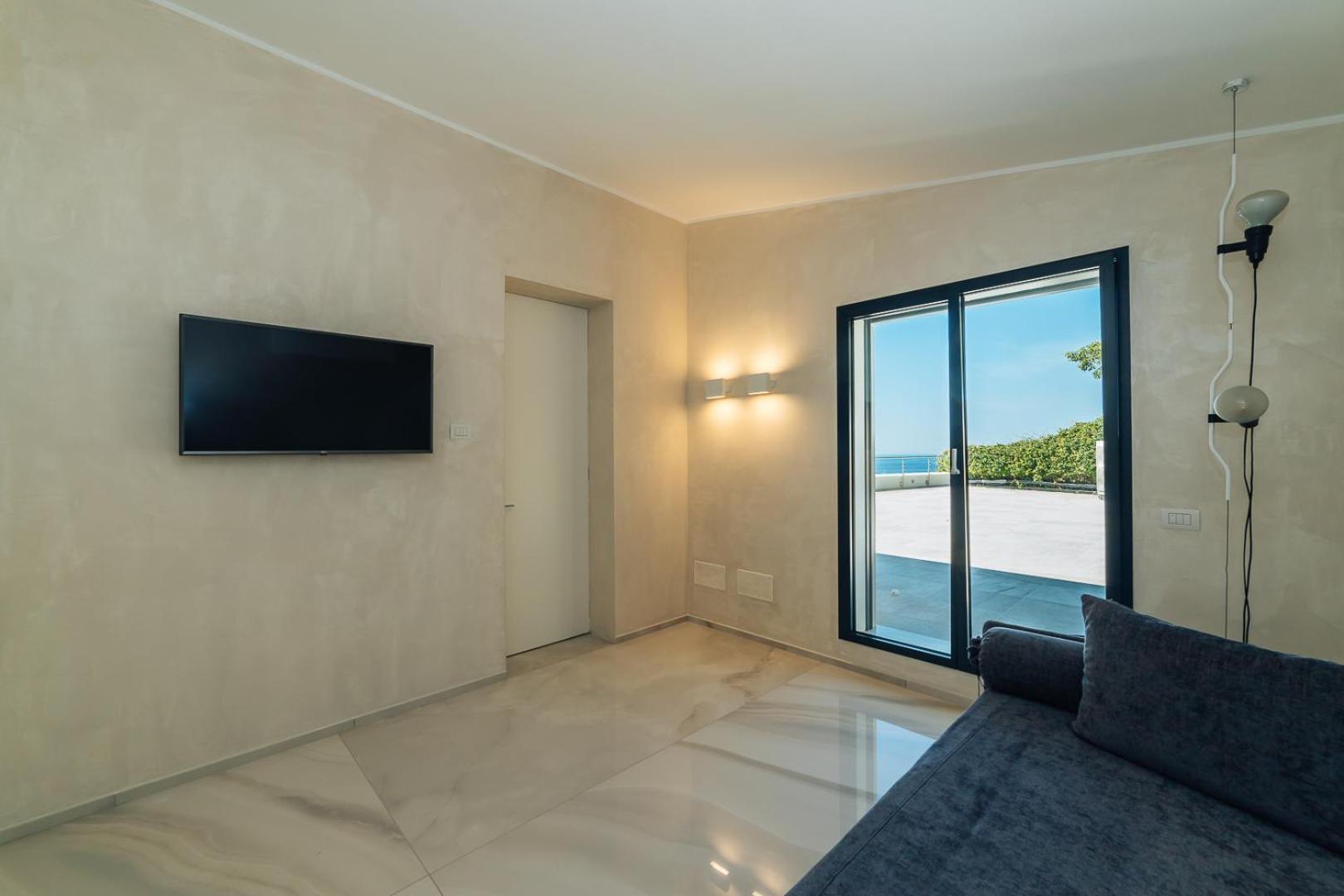 Villa Sabrina Riviera Dei Fiori A Picco Sul Mare Con Piscina Privata ,Wellness & Spa Imperia Exteriör bild